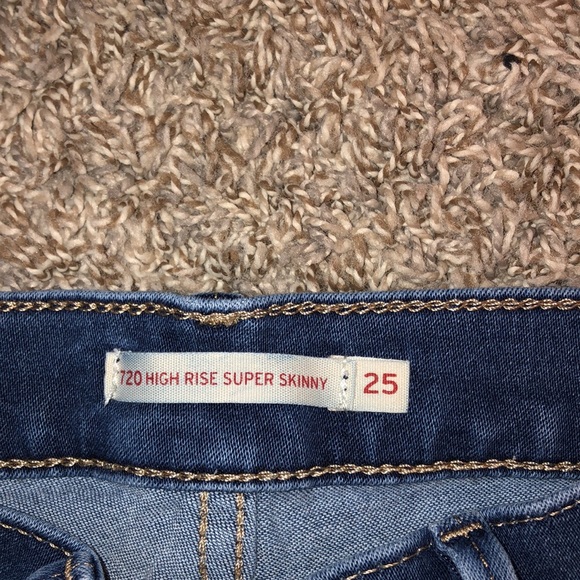720 high rise super skinny Levi jeans - Picture 4 of 4